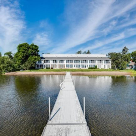 apartment in Forest Lake
